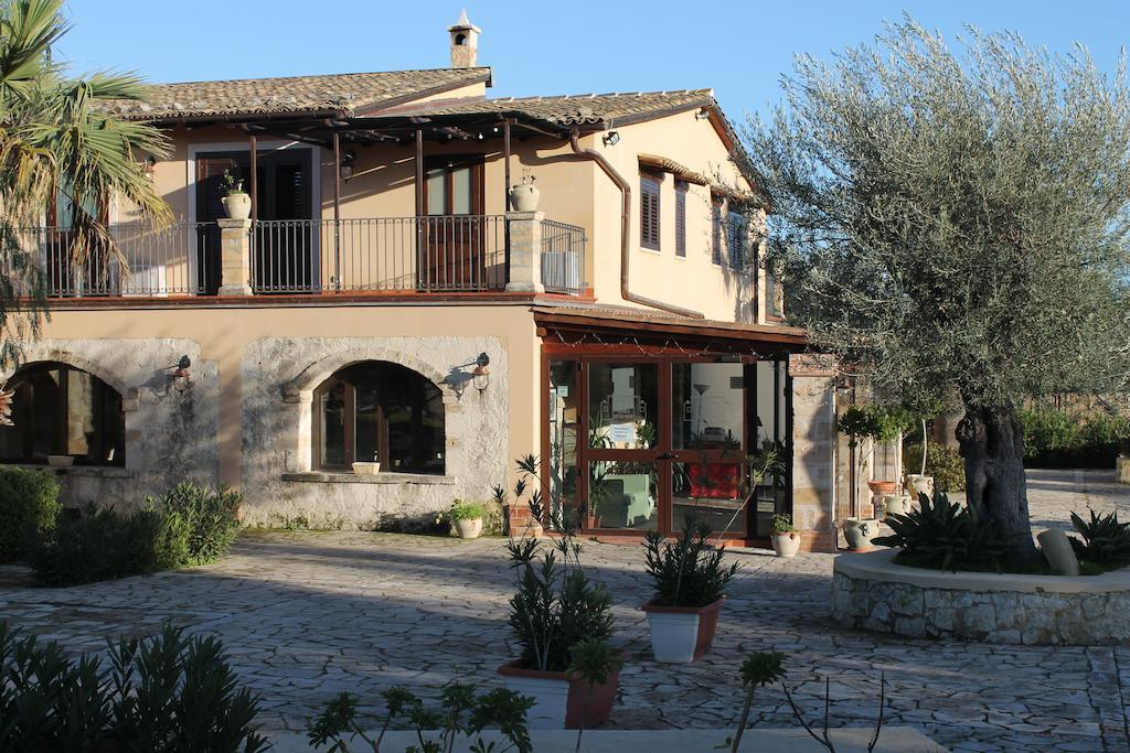 B&B CASALE SICILIANO di Miryam Tiralongo Avola Bagian luar foto