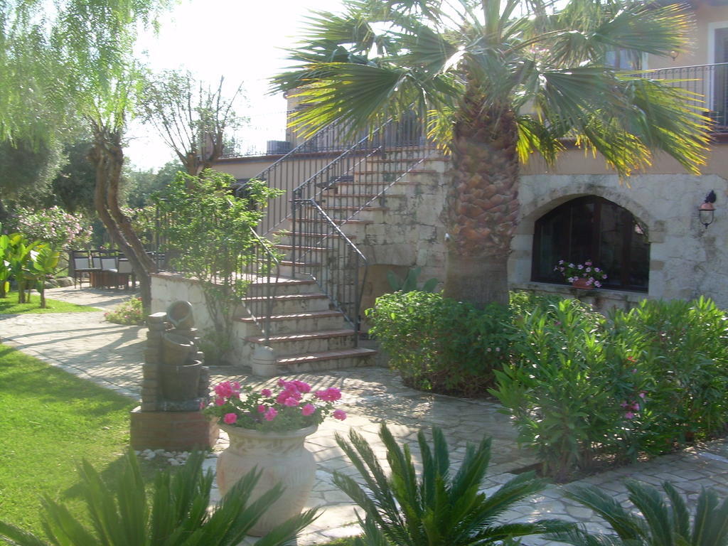 B&B CASALE SICILIANO di Miryam Tiralongo Avola Bagian luar foto