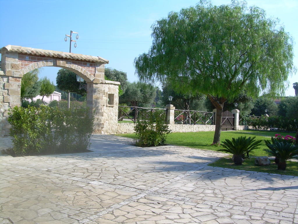 B&B CASALE SICILIANO di Miryam Tiralongo Avola Bagian luar foto