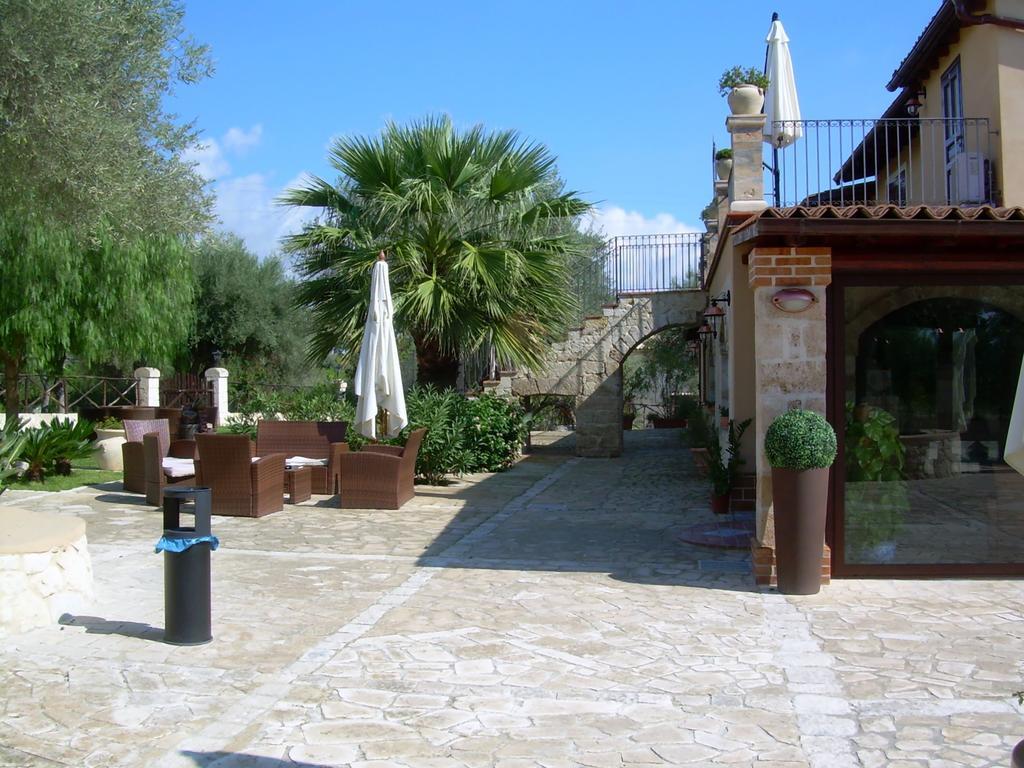 B&B CASALE SICILIANO di Miryam Tiralongo Avola Bagian luar foto