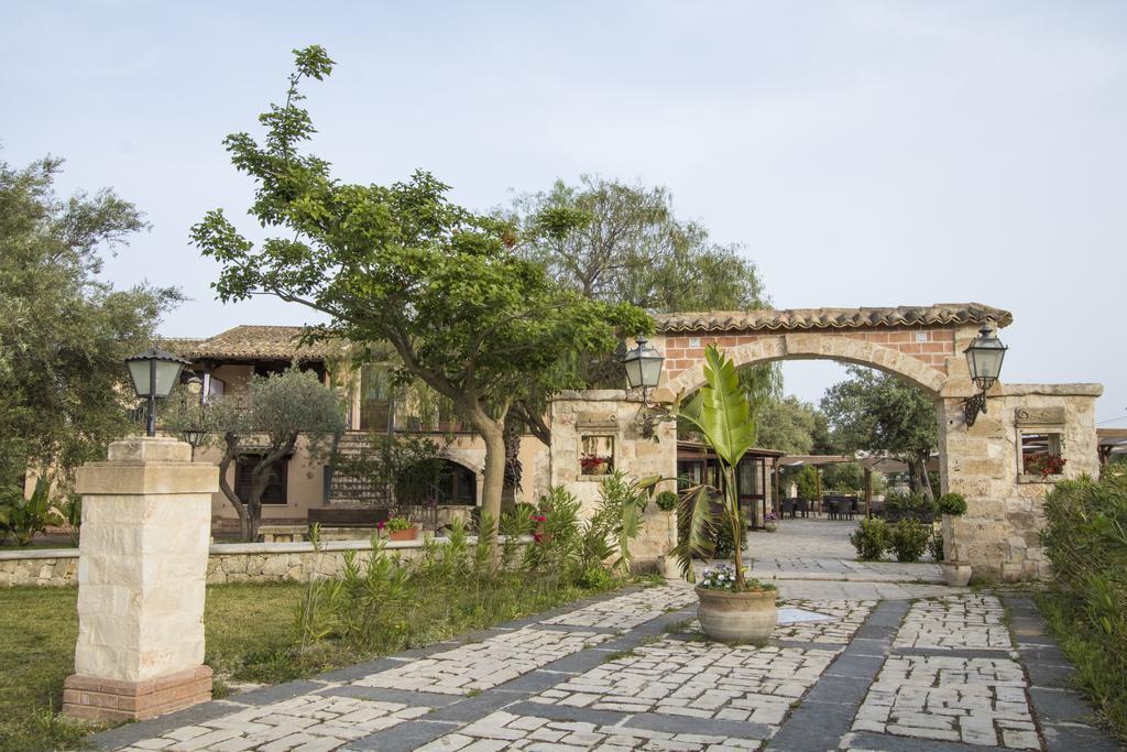 B&B CASALE SICILIANO di Miryam Tiralongo Avola Bagian luar foto