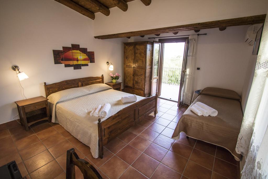 B&B CASALE SICILIANO di Miryam Tiralongo Avola Bagian luar foto